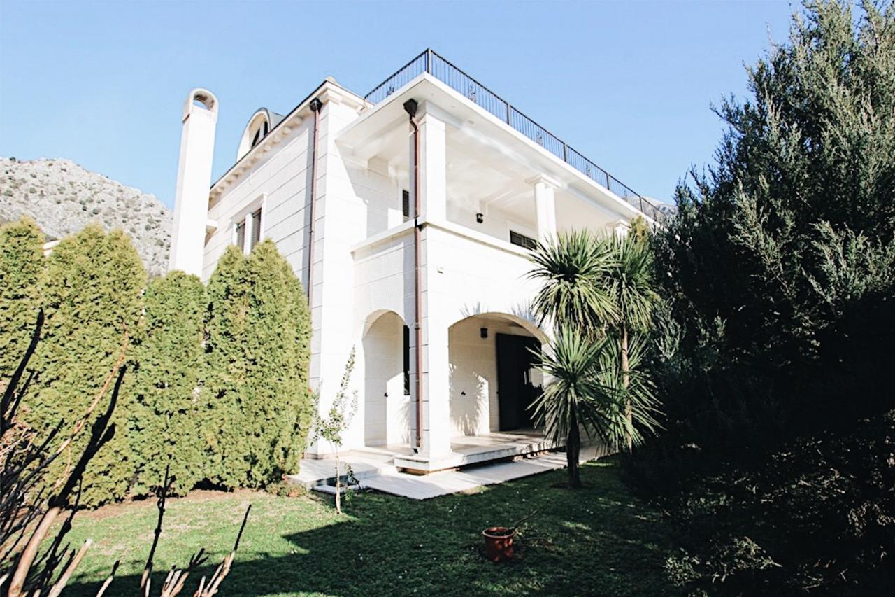 Villa Teuta Risan Εξωτερικό φωτογραφία